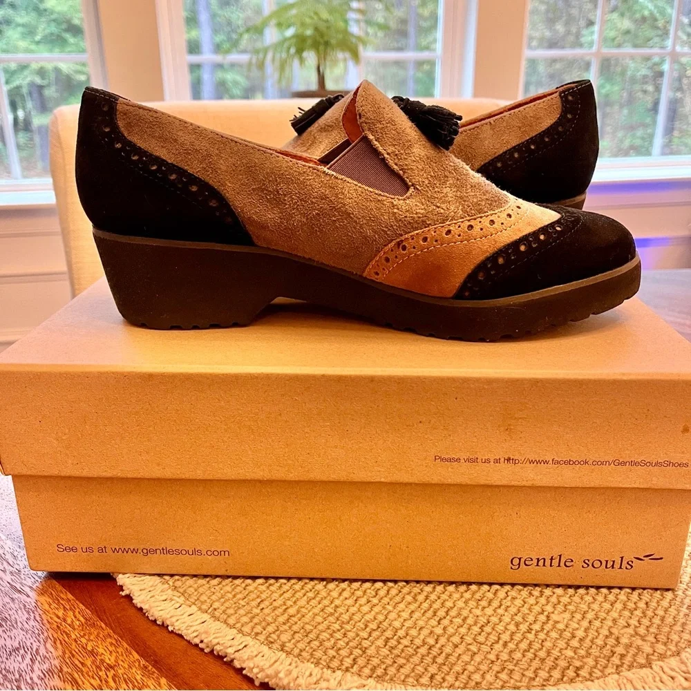 NWOT Gentle Souls by Kenneth Cole Two-Tone Suede Tassel Oxford Loafers - Picture 7 of 10